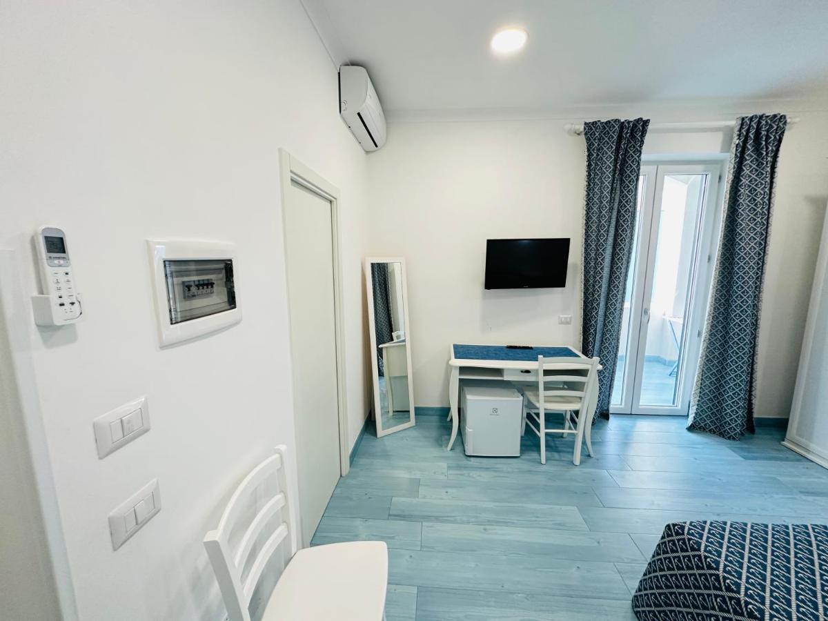 Sky Ponza - Immobilevante Екстер'єр фото